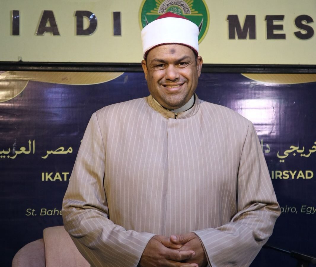 Syekh Dr. Mahmoud Abidin Al-Azhari